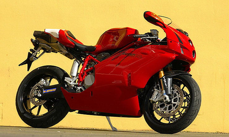 Ducati 749R 2004 Review Used Price Spec_thumb